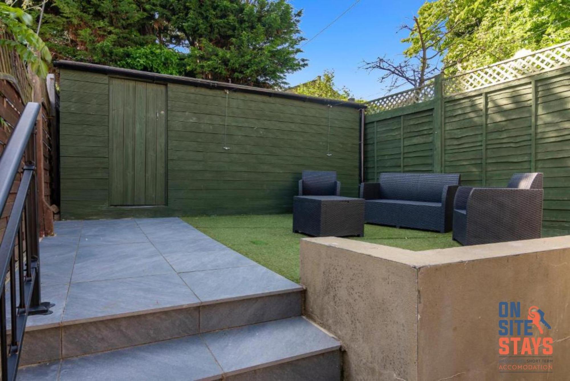 Onsitestays - Tranquil 2 Bedroom Apartment With Large Kitchen, Private Garden Near Wimbledon Station Londres Extérieur photo